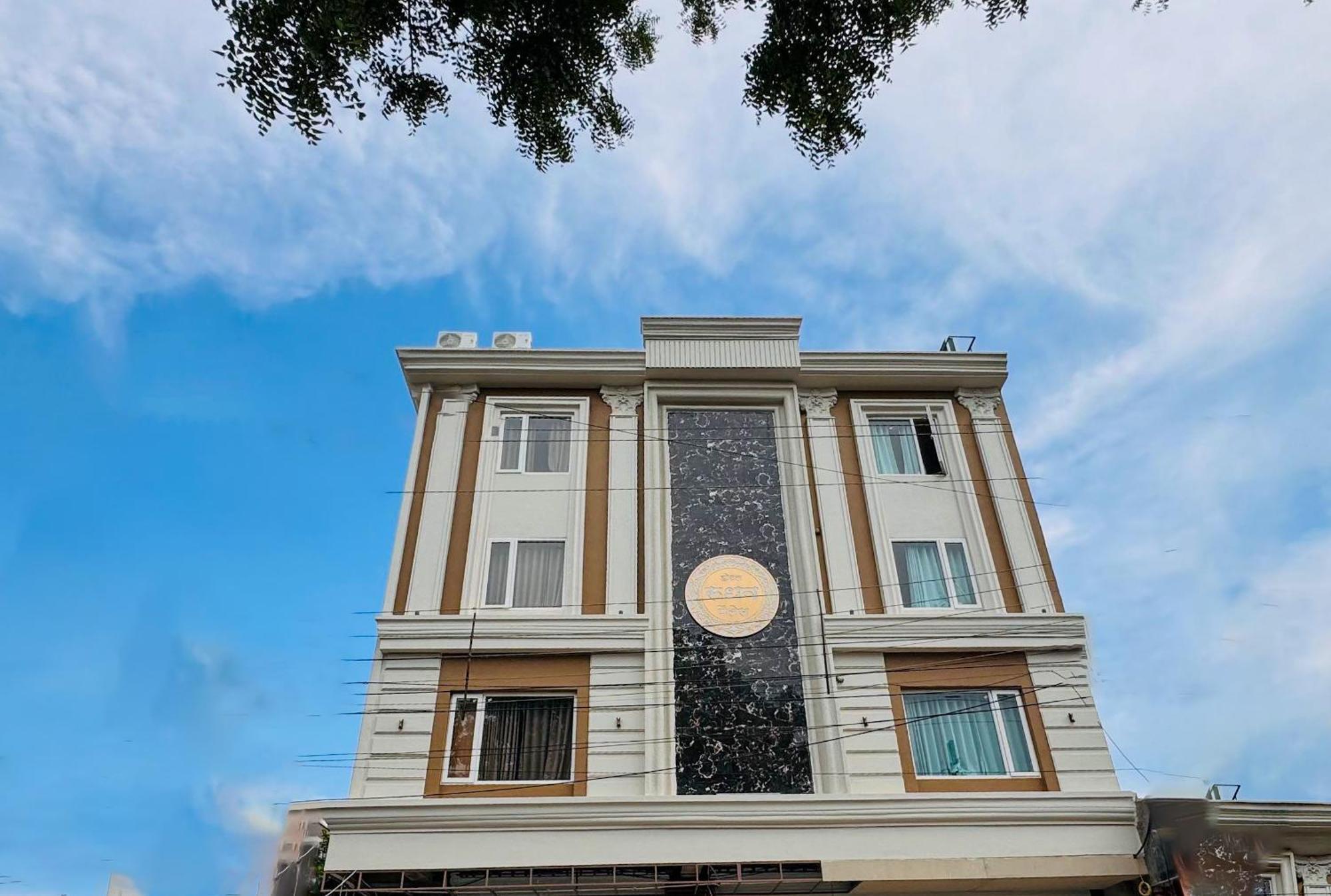 Hotel Rudhav Palace Ujaim Exterior foto